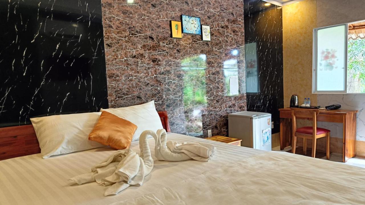Minh Vuong Village Resort & Restaurant 두옹 동 외부 사진