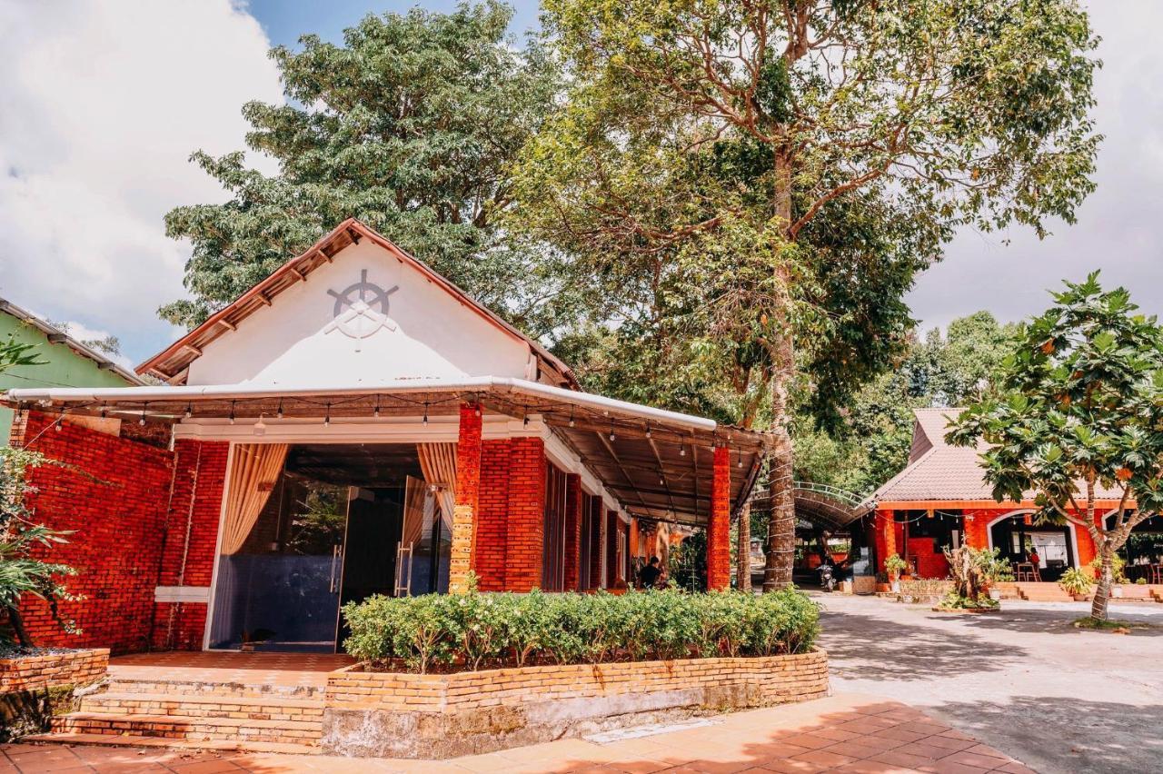 Minh Vuong Village Resort & Restaurant 두옹 동 외부 사진