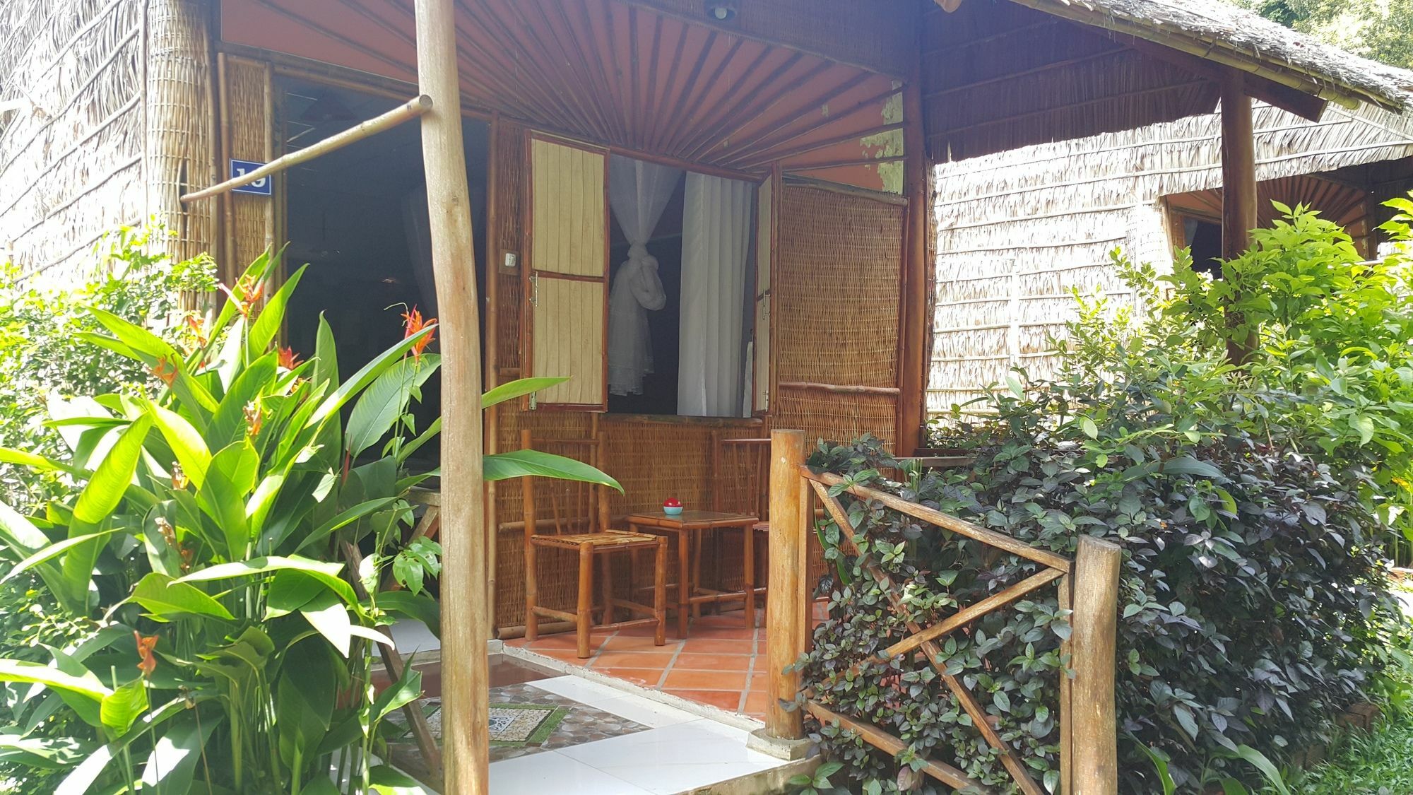Minh Vuong Village Resort & Restaurant 두옹 동 외부 사진